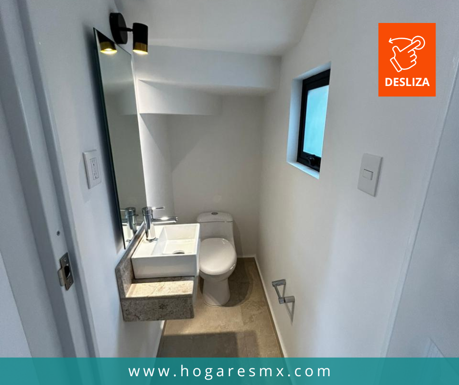 Casas en  Ocotlán - Plaza Outlet - VW - FINSA | 2 Recámaras | Cocina Equipada | 2 Autos