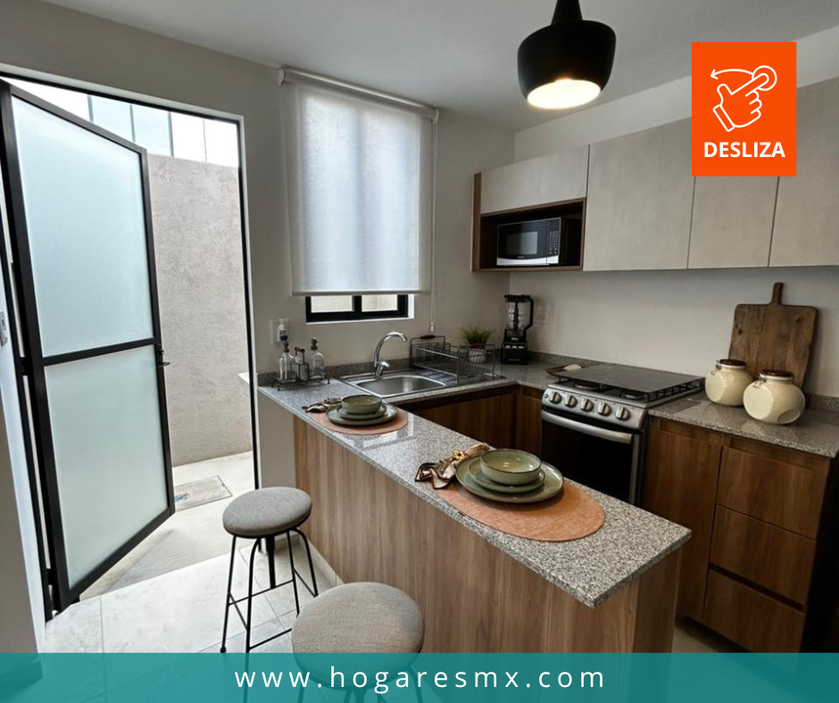 Casas en  Ocotlán - Plaza Outlet - VW - FINSA | 2 Recámaras | Cocina Equipada | 2 Autos